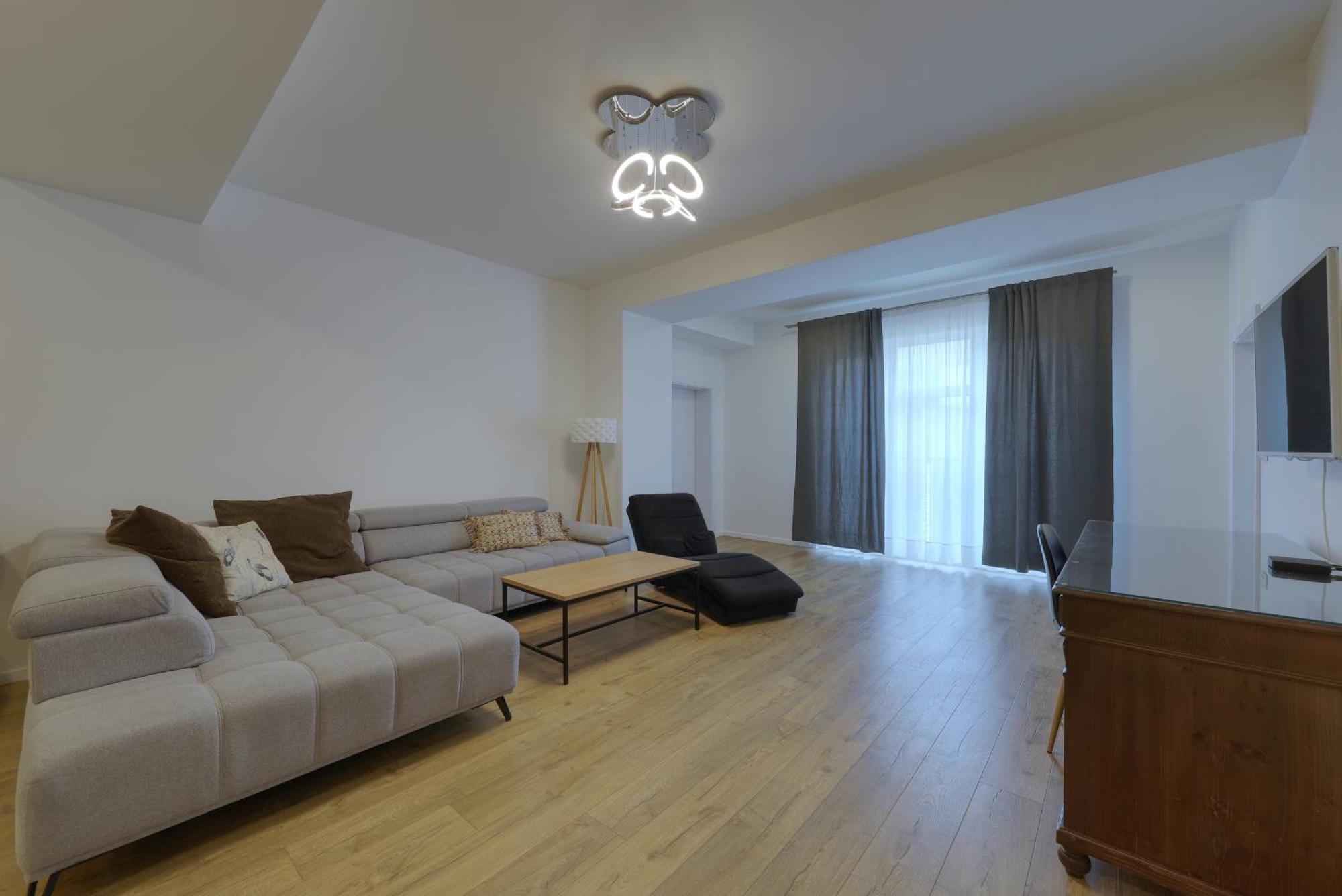 Shone Apartment Old Town 2 Bedroom Братислава Экстерьер фото